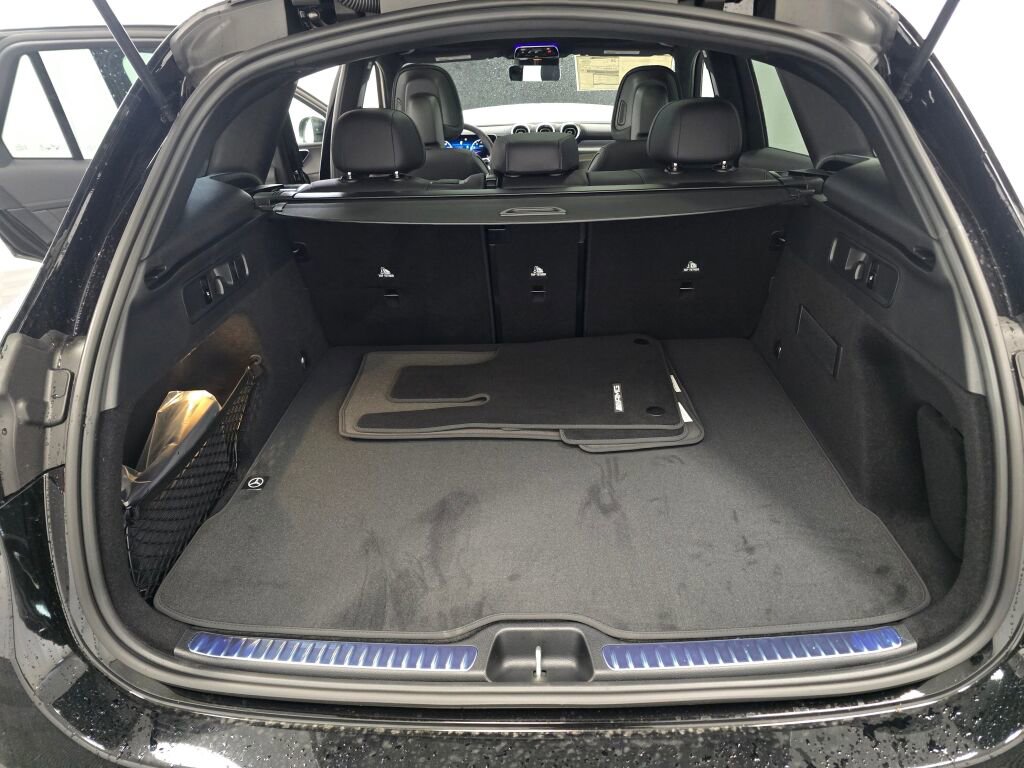 New 2026 Mercedes-Benz GLC 300 4MATIC image 11