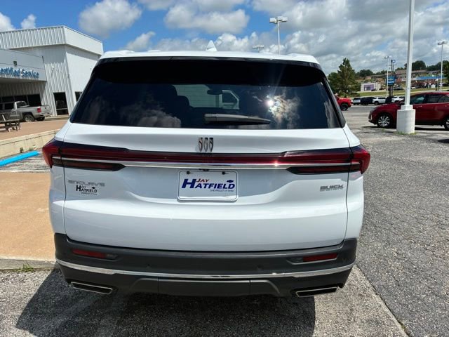 Used 2025 Buick Enclave Preferred FWD image 10
