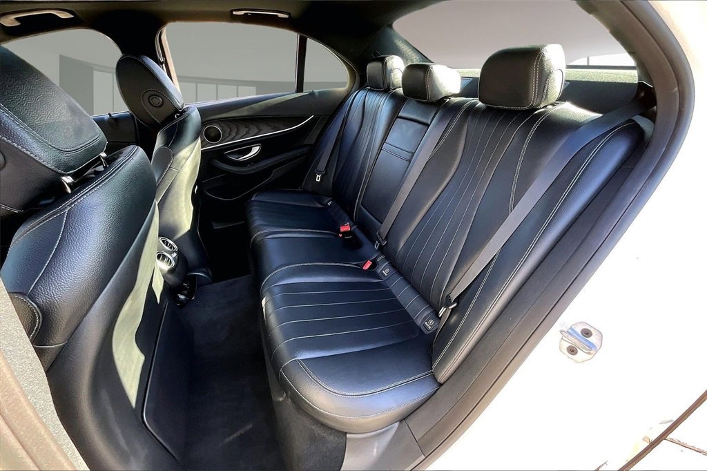 Used 2022 Mercedes-Benz E 350 Sedan image 20