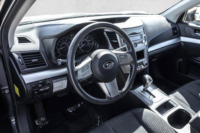 Used 2010 Subaru Outback 2.5i AWD/4WD image 10