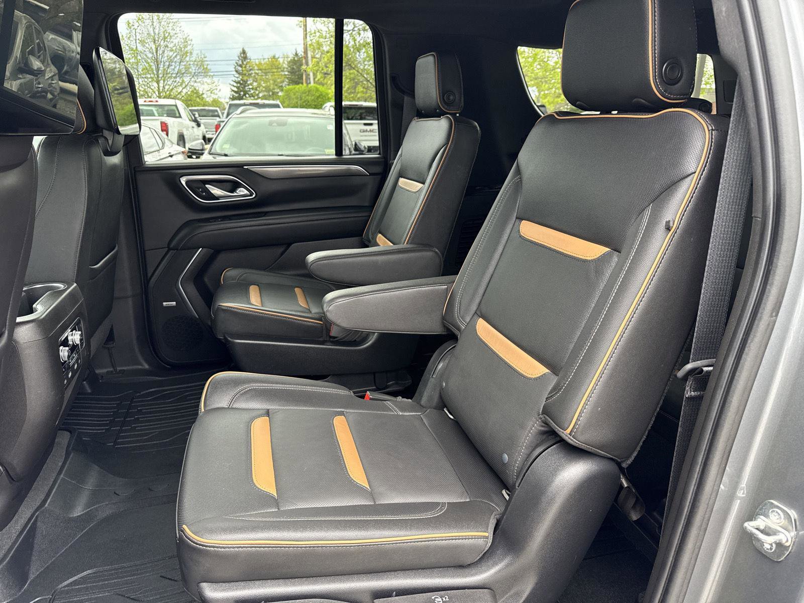 Used 2021 GMC Yukon XL AT4 w/ AT4 Premium Plus Package image 15