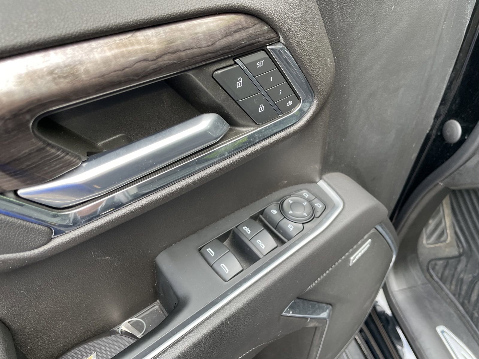 Used 2023 Chevrolet Silverado 1500 LTZ w/ LTZ Convenience Package II image 15