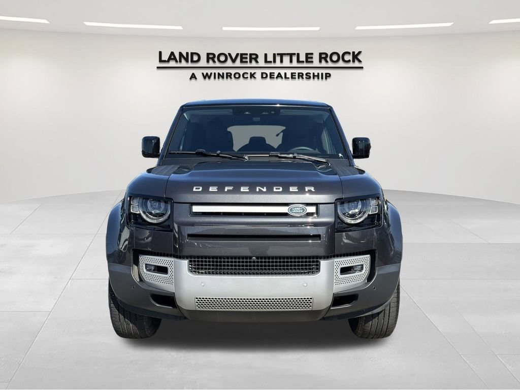 Used 2025 Land Rover Defender 110 S image 8
