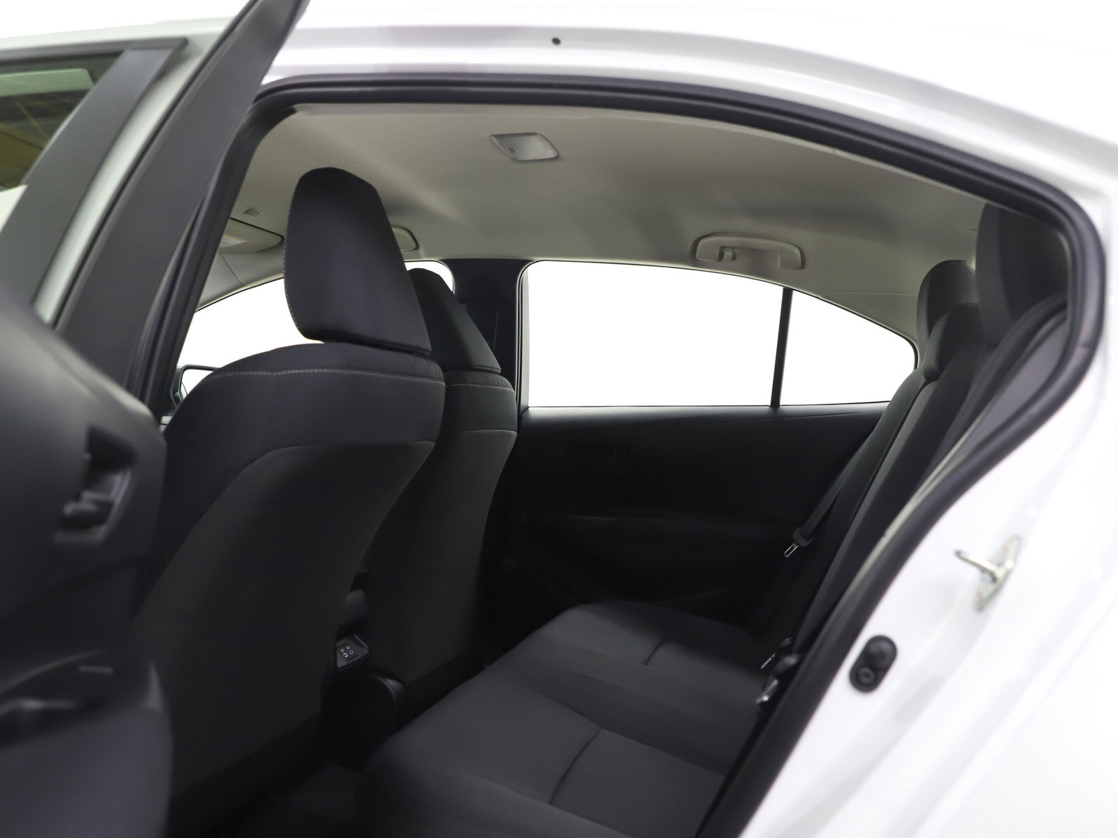 Used 2026 Toyota Corolla LE FWD image 16