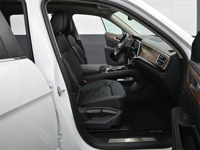New 2026 Volkswagen Atlas SE image 14