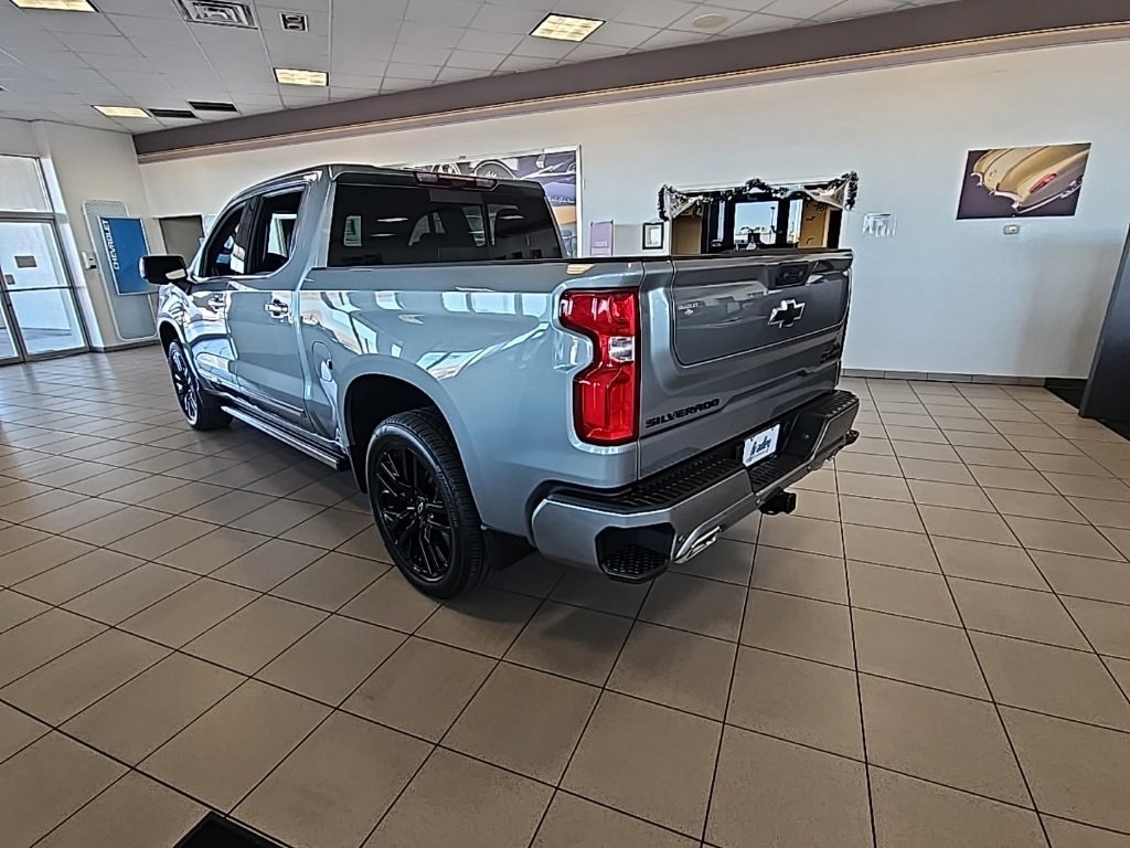 New 2026 Chevrolet Silverado 1500 High Country image 3