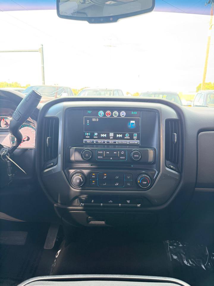 Used 2018 Chevrolet Silverado 2500 LT AWD/4WD image 13