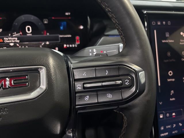 Used 2024 GMC Acadia AT4 w/ Luxury Package image 17