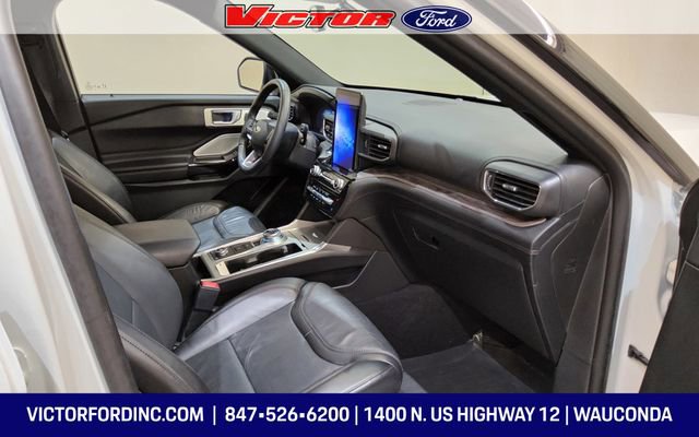 Used 2024 Ford Explorer Platinum w/ Technology Package AWD/4WD image 13