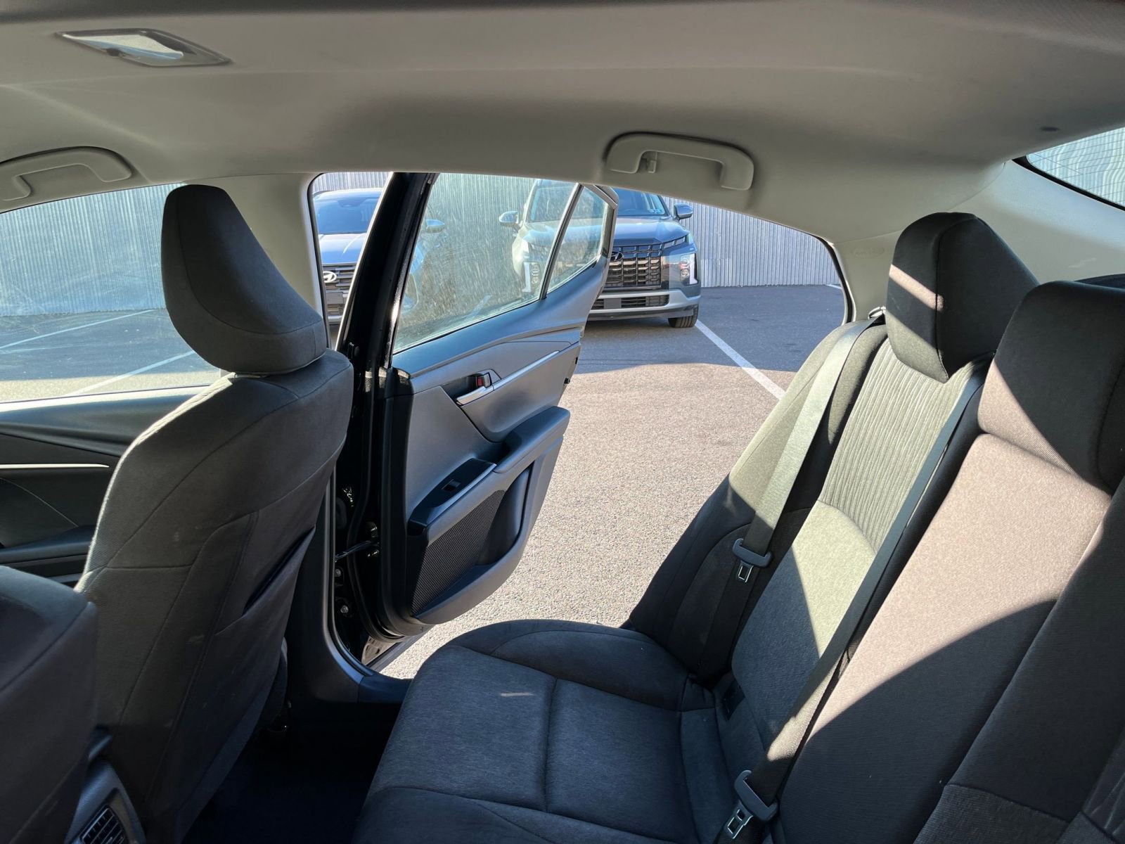 Used 2025 Toyota Camry LE image 38