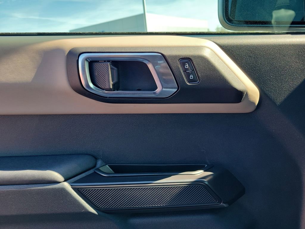 Certified 2024 Ford Bronco Wildtrak image 18