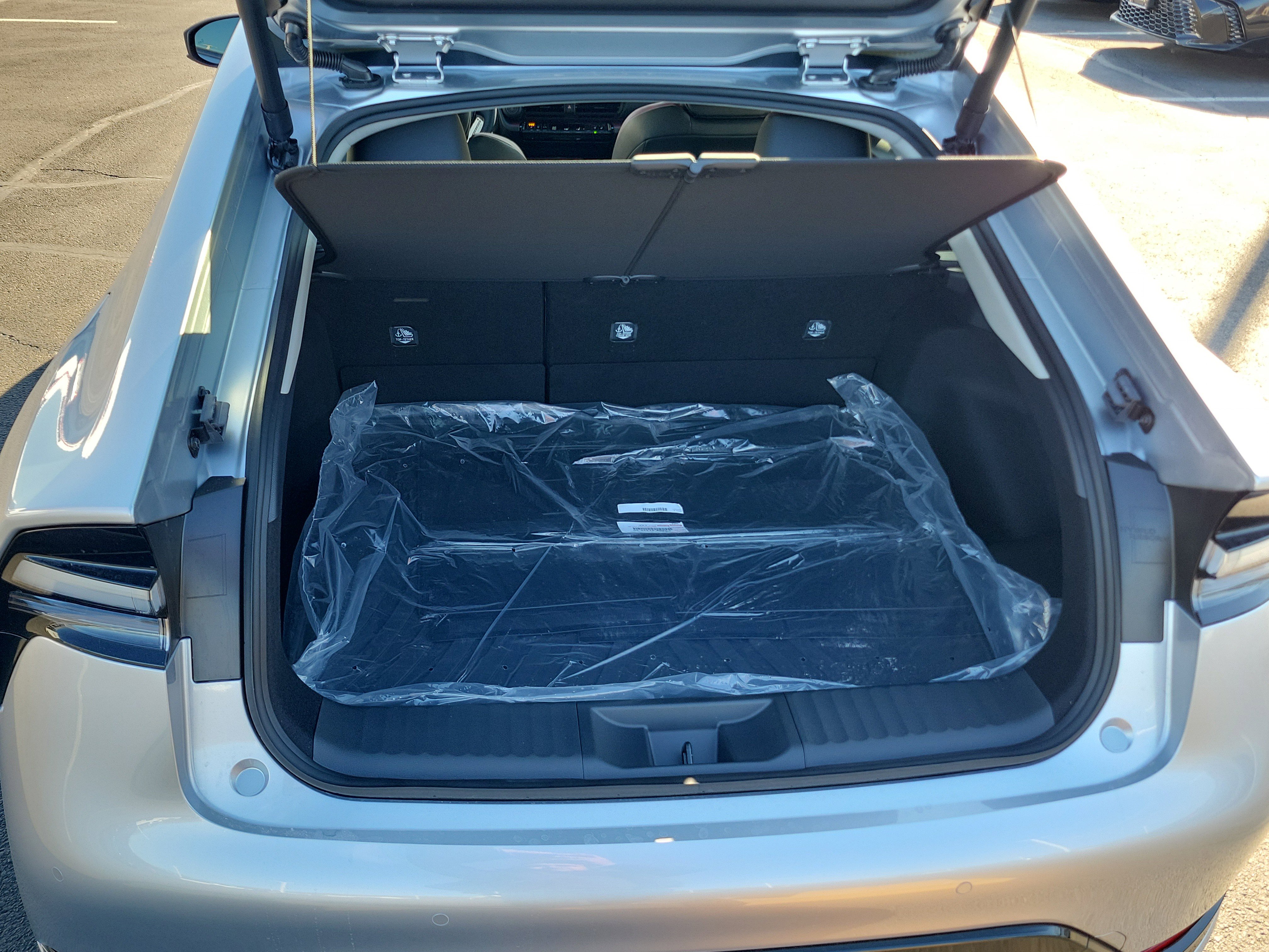 New 2026 Toyota Prius Plug-In Hybrid image 7