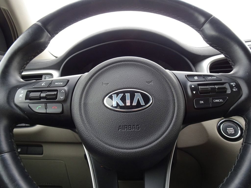 Used 2017 Kia Sorento AWD w/ LX Convenience Package image 20