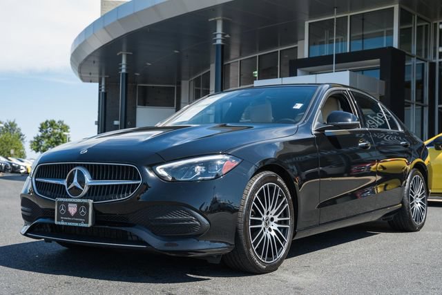 Used 2023 Mercedes-Benz C 300 4MATIC Sedan image 3