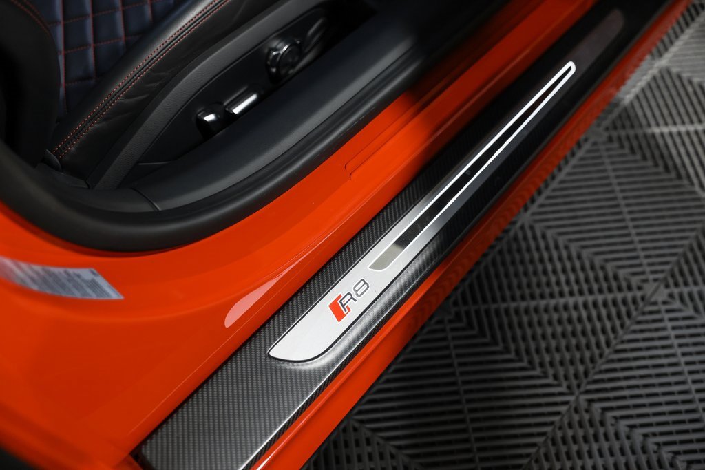 Used 2017 Audi R8 V10 plus image 25