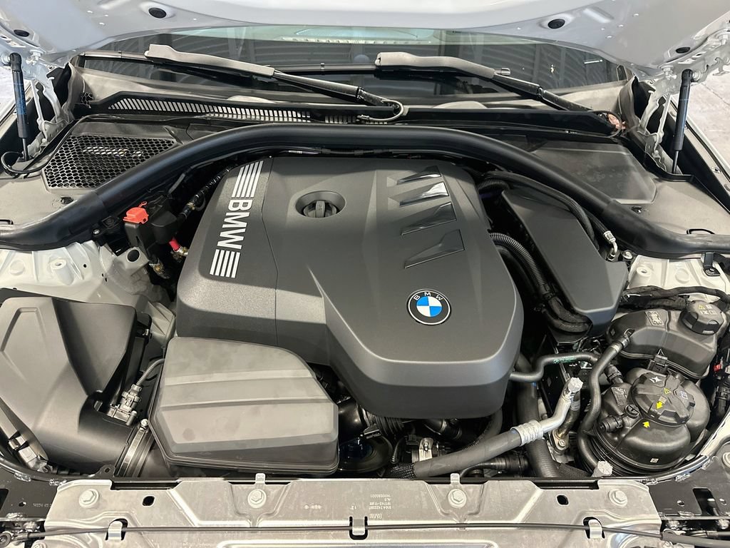 New 2026 BMW 330i xDrive Sedan w/ M Sport Package AWD/4WD image 32