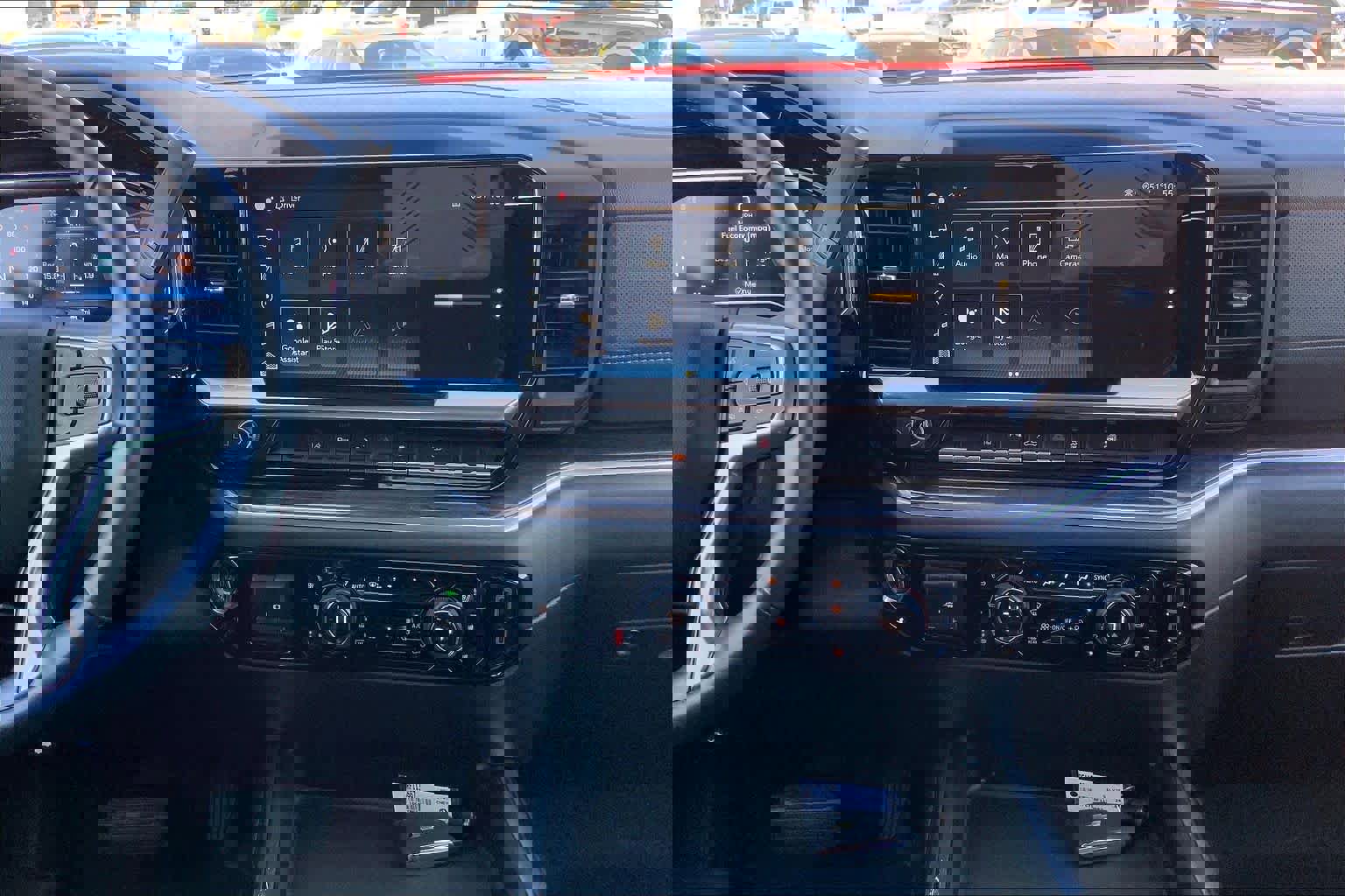 Used 2024 Chevrolet Silverado 2500 LTZ w/ LTZ Convenience Package image 6