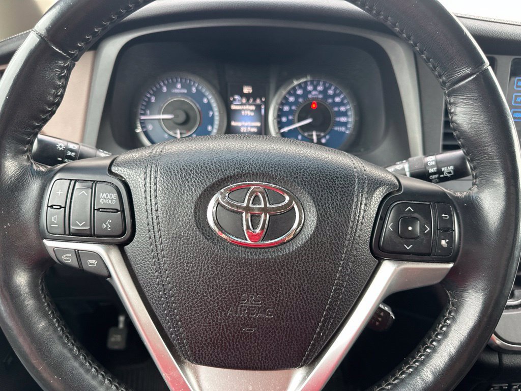 Used 2015 Toyota Sienna Limited Premium AWD/4WD image 35