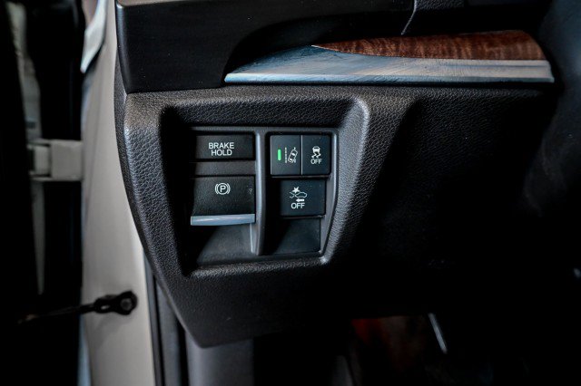 Used 2019 Acura MDX SH-AWD image 43