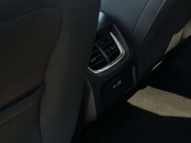 Used 2021 Chevrolet Blazer LT image 18