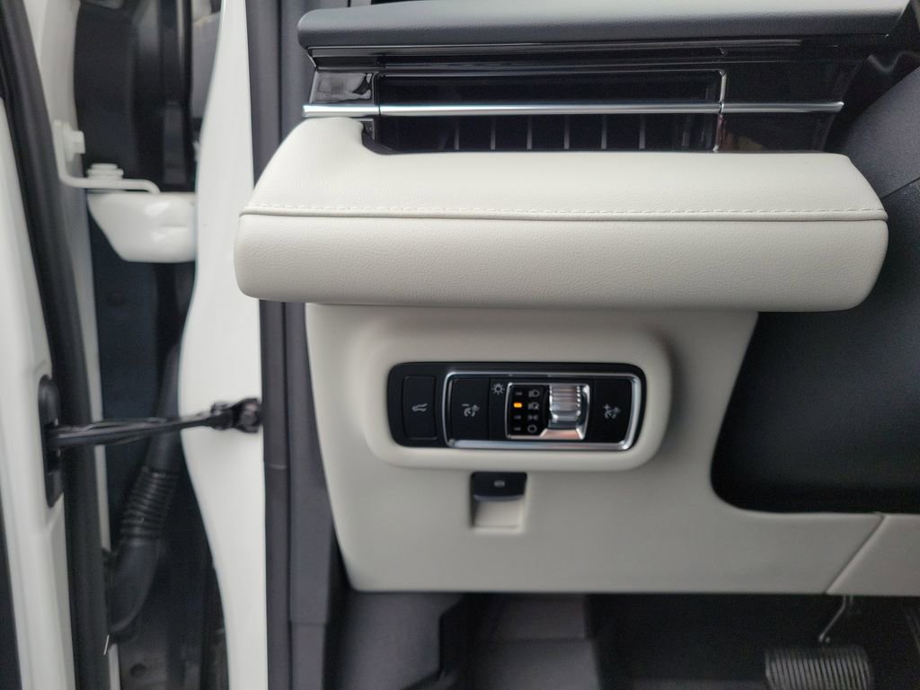 New 2026 Lincoln Nautilus Premier w/ Equipment Group 102A image 23