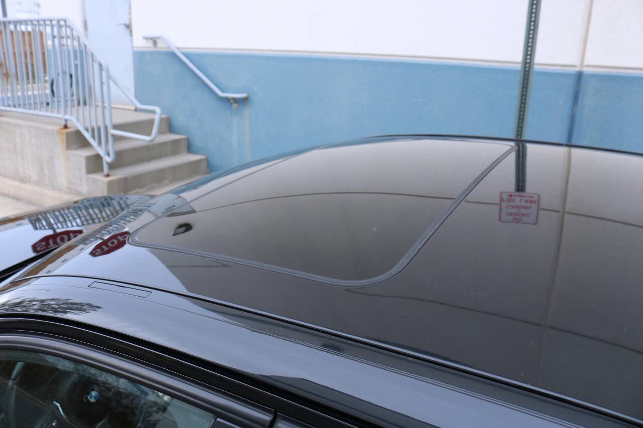 Used 2016 BMW 340i Sedan image 9