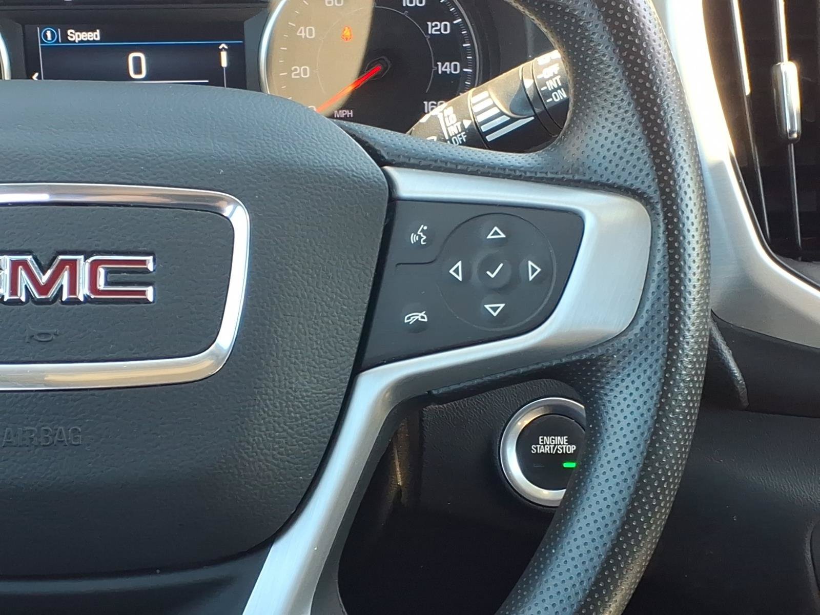 Used 2023 GMC Terrain SLE AWD/4WD image 11
