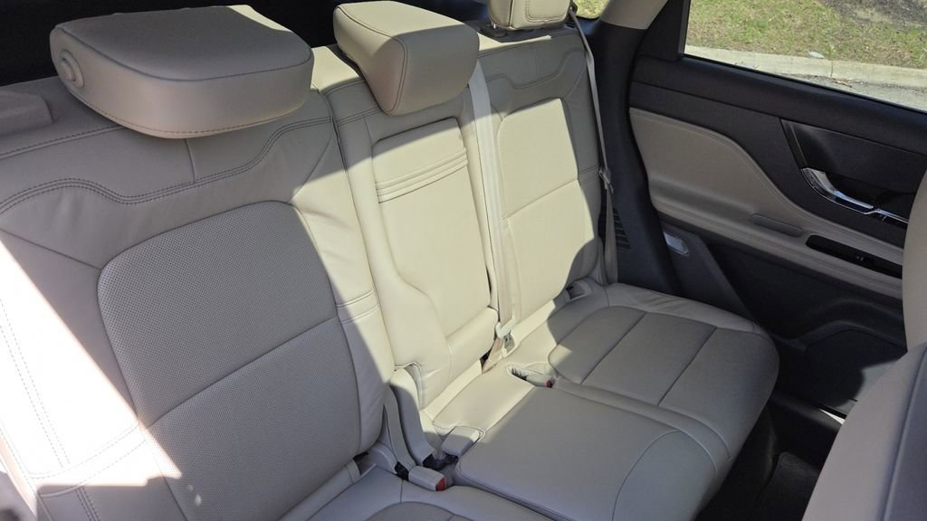 Used 2020 Lincoln Corsair Reserve w/ Equipment Group 201A image 31