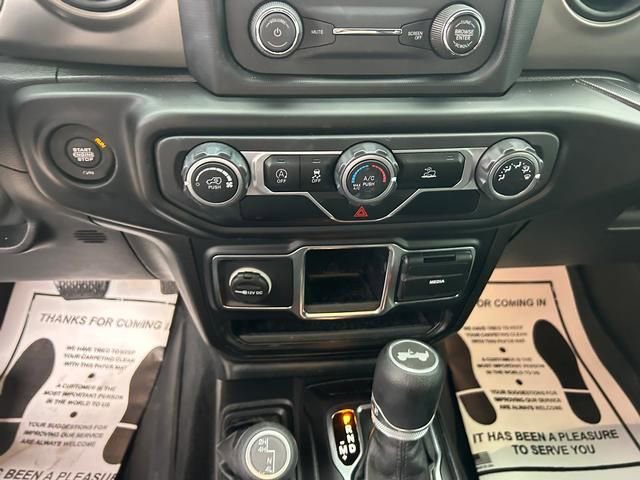 Used 2021 Jeep Wrangler Unlimited Sport AWD/4WD image 19