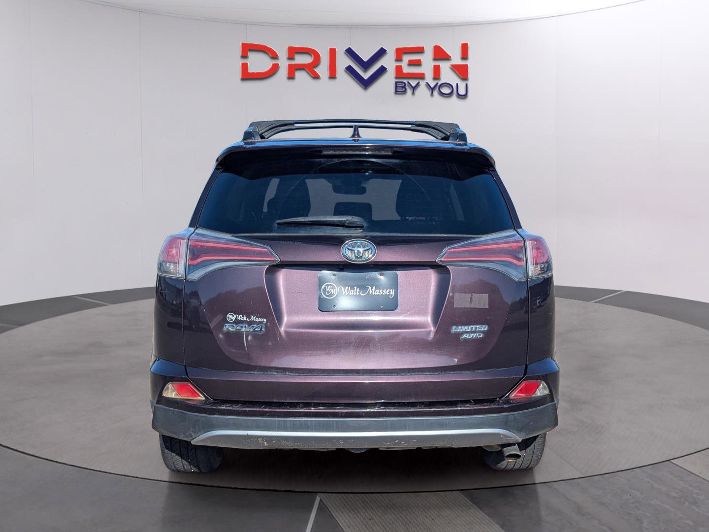 Used 2017 Toyota RAV4 Limited image 4