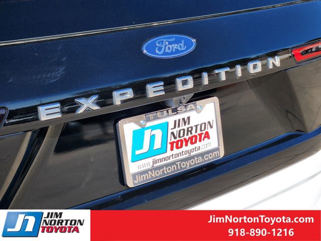 Used 2025 Ford Expedition Platinum image 12
