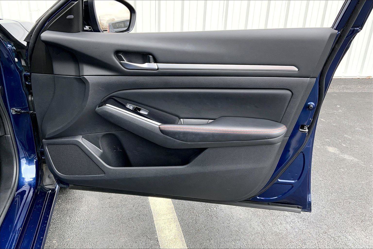 Used 2024 Nissan Altima 2.5 SR image 22