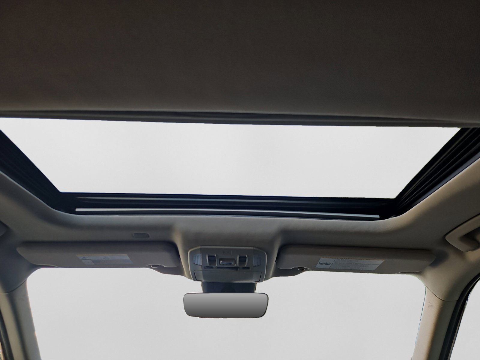 Used 2022 Toyota Highlander XLE FWD image 37