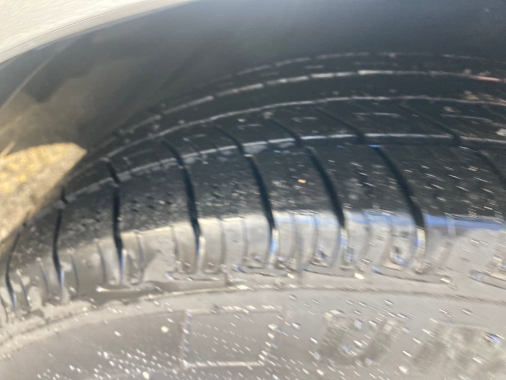 Used 2018 Ford Edge SEL w/ Equipment Group 201A image 36