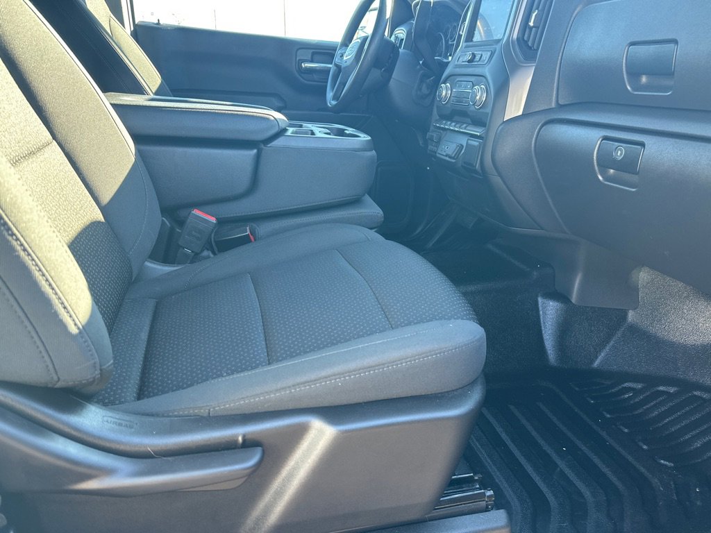 Used 2023 GMC Sierra 1500 Pro w/ Convenience Package image 7