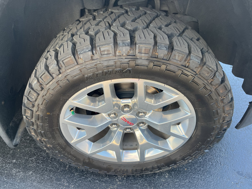 Used 2018 GMC Sierra 1500 SLT w/ SLT Premium Package AWD/4WD image 41