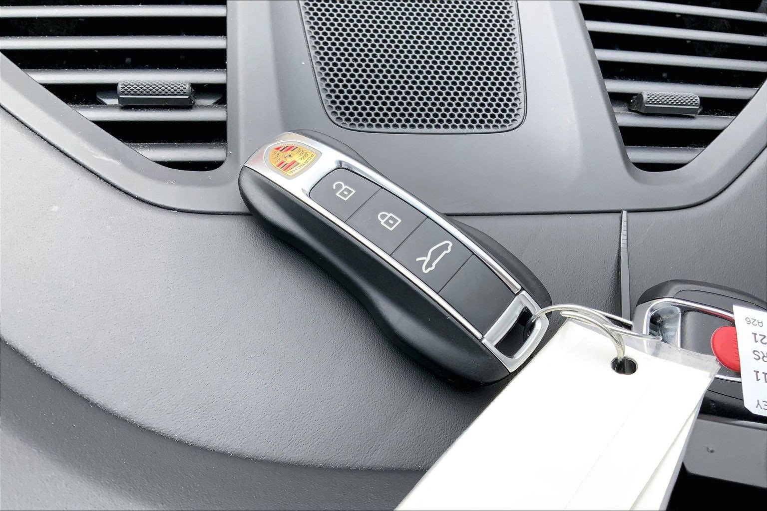 Used 2021 Porsche 911 Carrera image 13