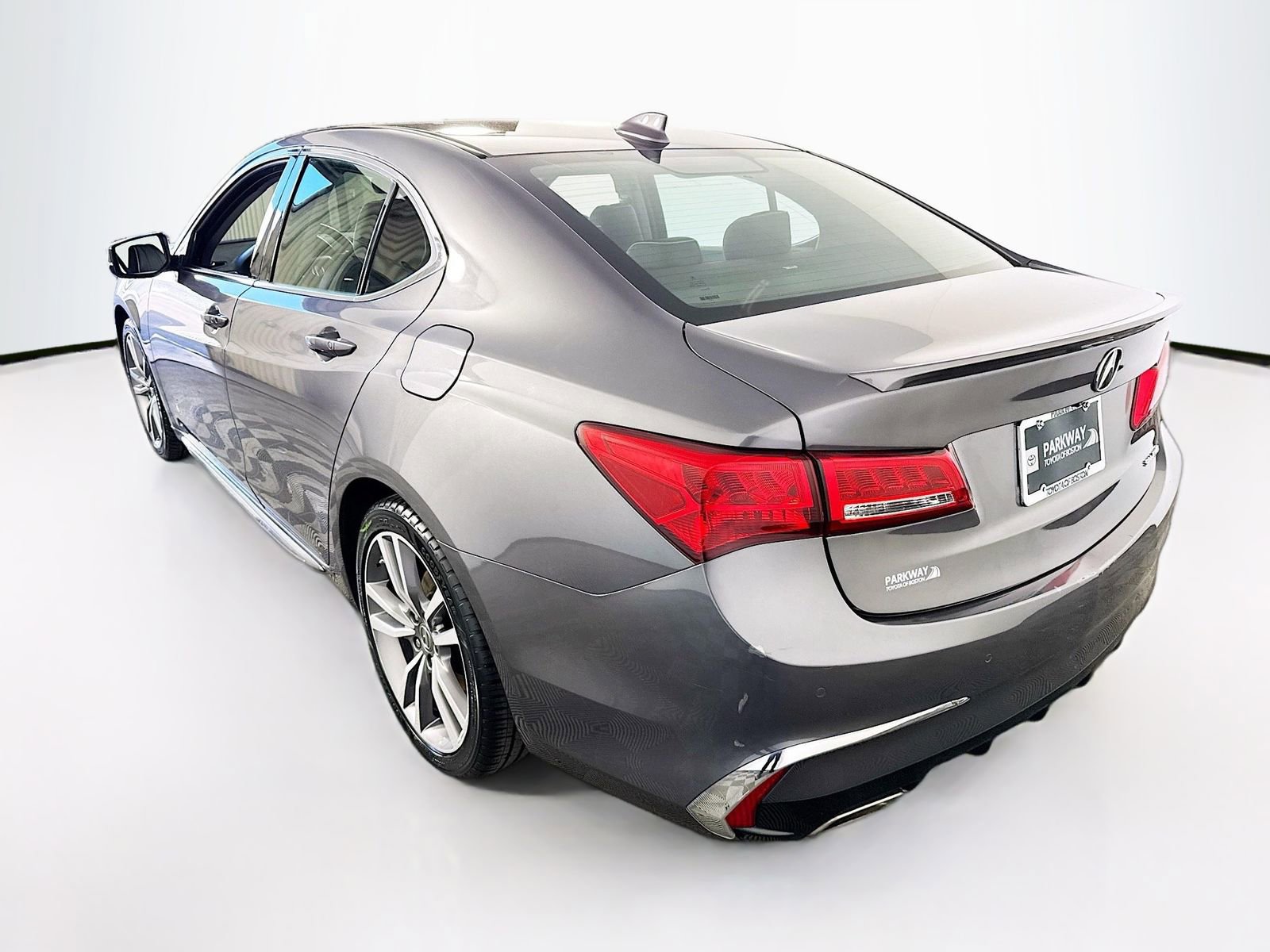 Used 2019 Acura TLX V6 SH-AWD w/ Advance Package image 5