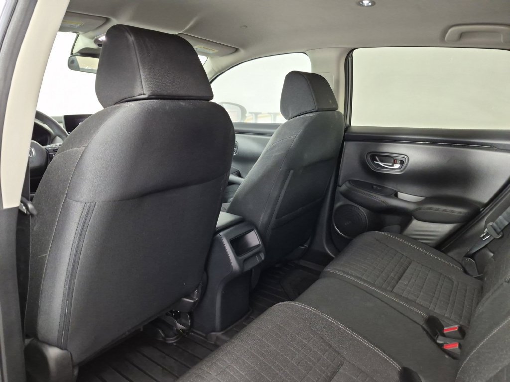 Used 2023 Honda HR-V LX image 31