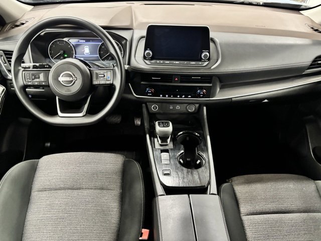 Used 2023 Nissan Rogue SV image 10