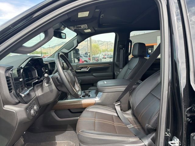 Used 2024 Chevrolet Silverado 2500 High Country w/ Midnight Edition image 21
