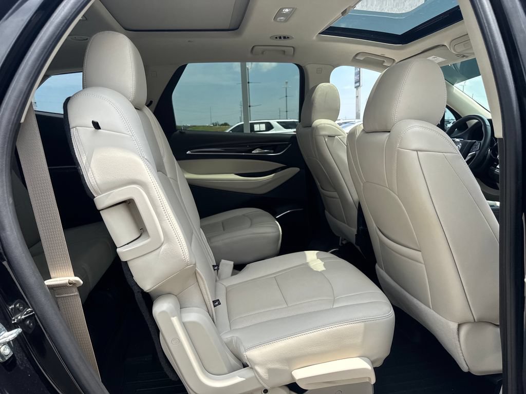 Used 2023 Buick Enclave Essence w/ Experience Buick Package FWD image 11
