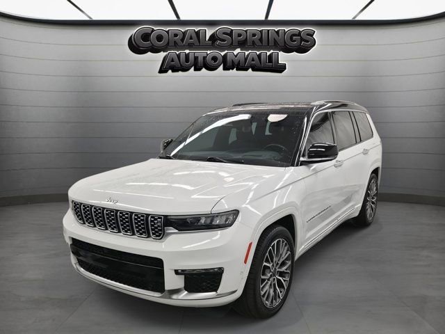 Used 2023 Jeep Grand Cherokee L Summit AWD/4WD image 3