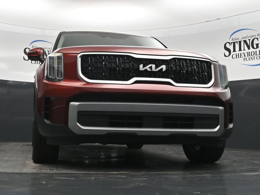 Used 2023 Kia Telluride EX w/ EX Captain's Chair Package FWD image 27
