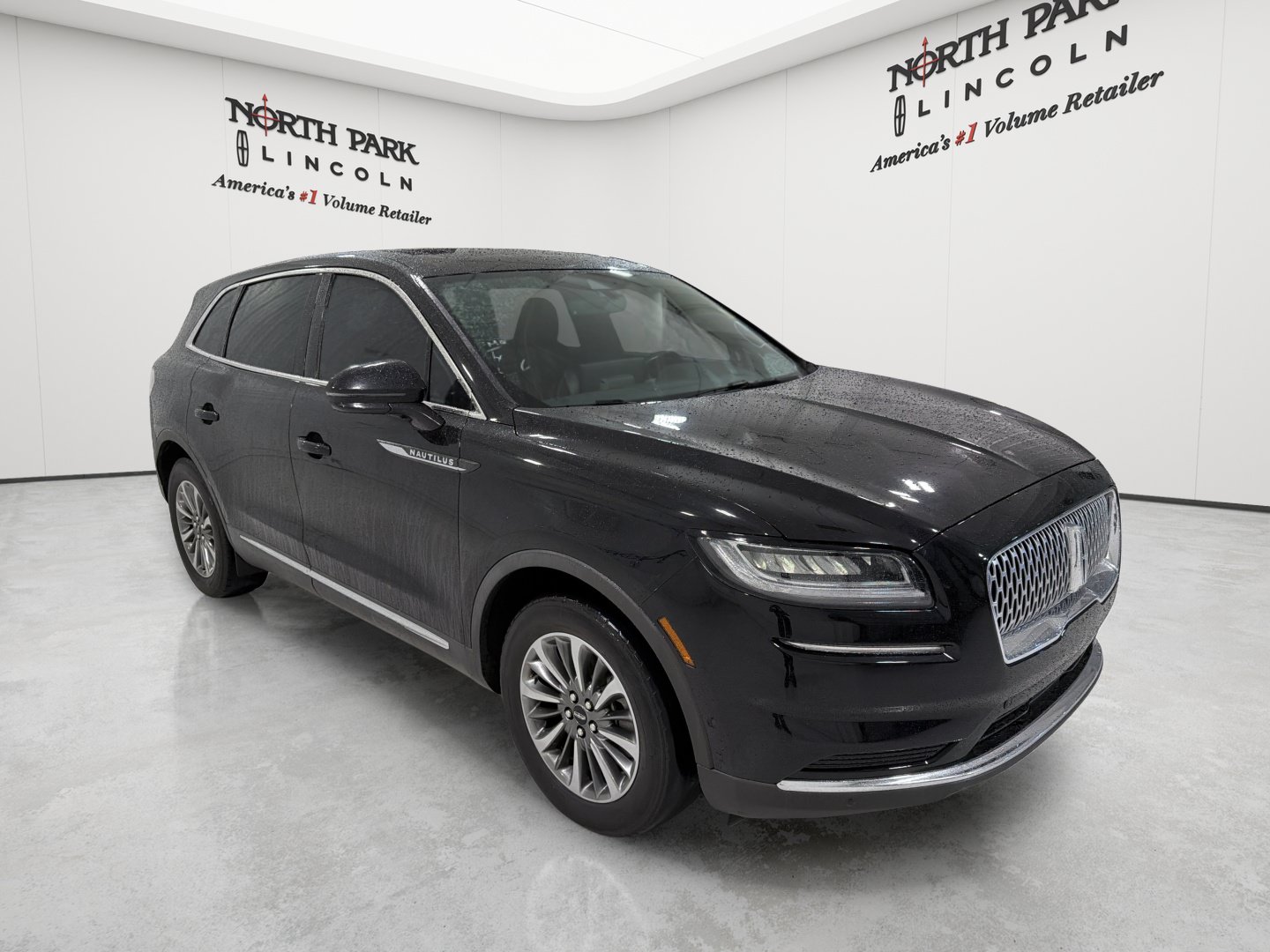 Used 2022 Lincoln Nautilus Reserve FWD image 7