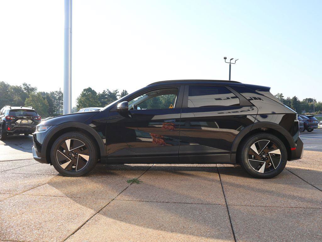 New 2027 Hyundai Ioniq 5 SEL RWD image 3