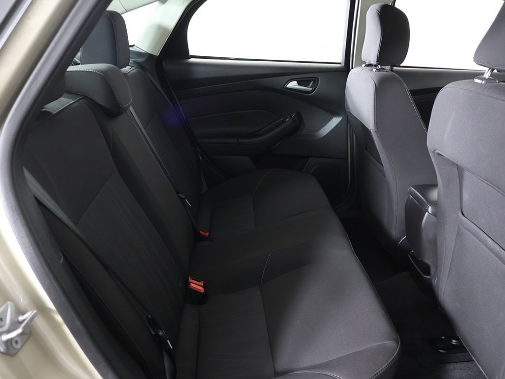 Used 2017 Ford Focus SE image 28