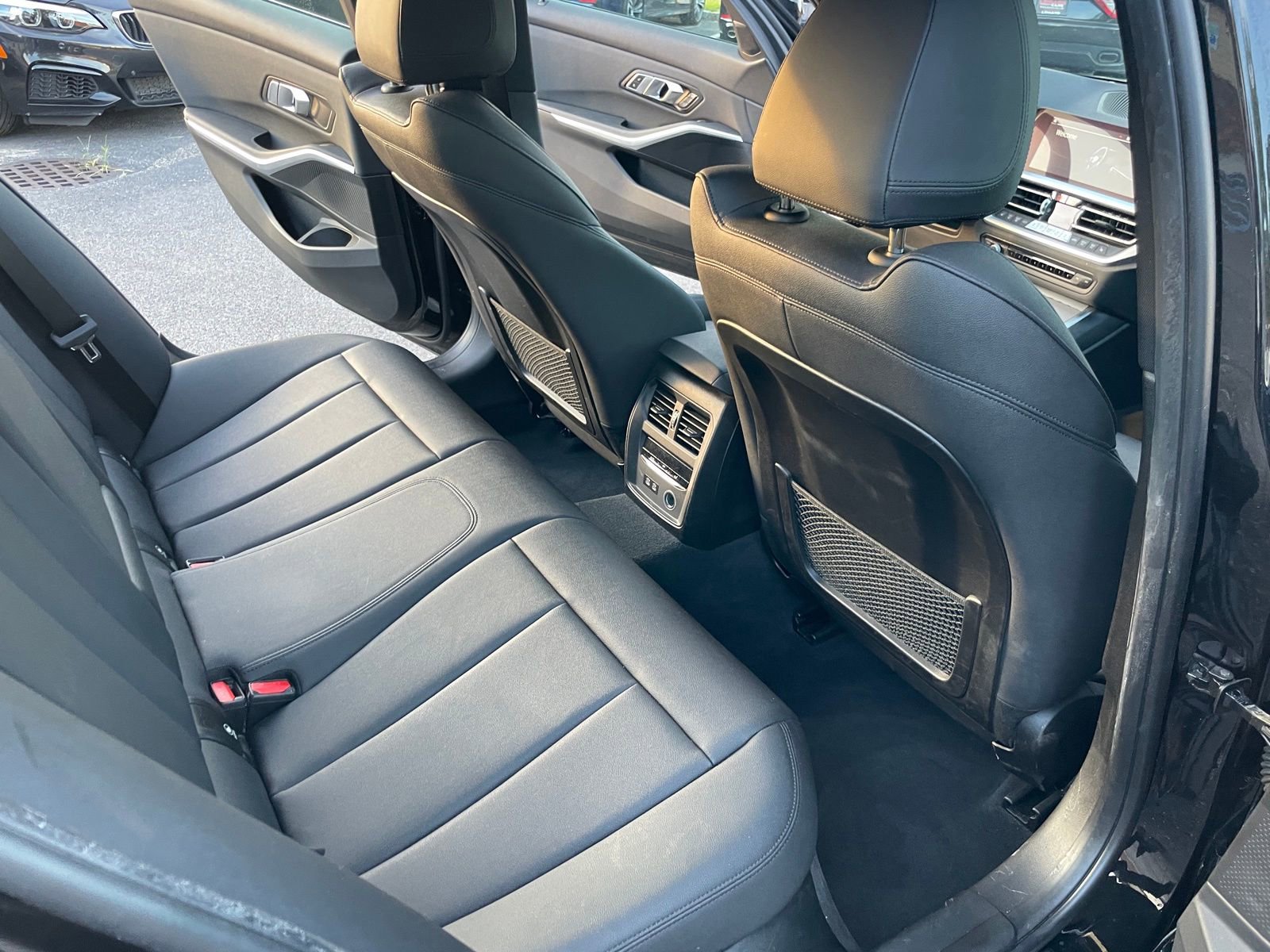Used 2020 BMW 330i xDrive Sedan w/ M Sport Package image 17