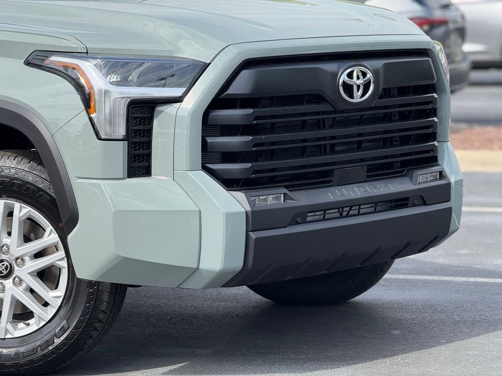 New 2026 Toyota Tundra SR5 AWD/4WD image 4