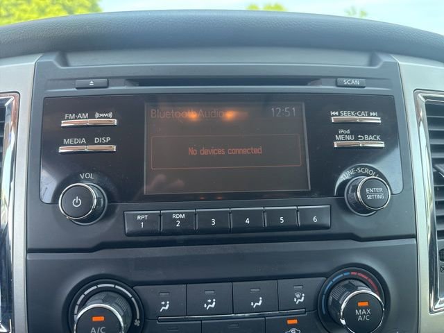 Used 2018 Nissan Titan SV image 32